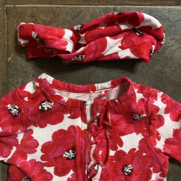 JESSICA SIMPSON - Picture 2 of 3